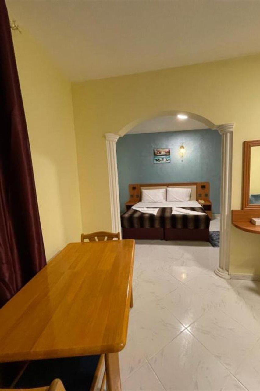 Mount Sina Hotel *